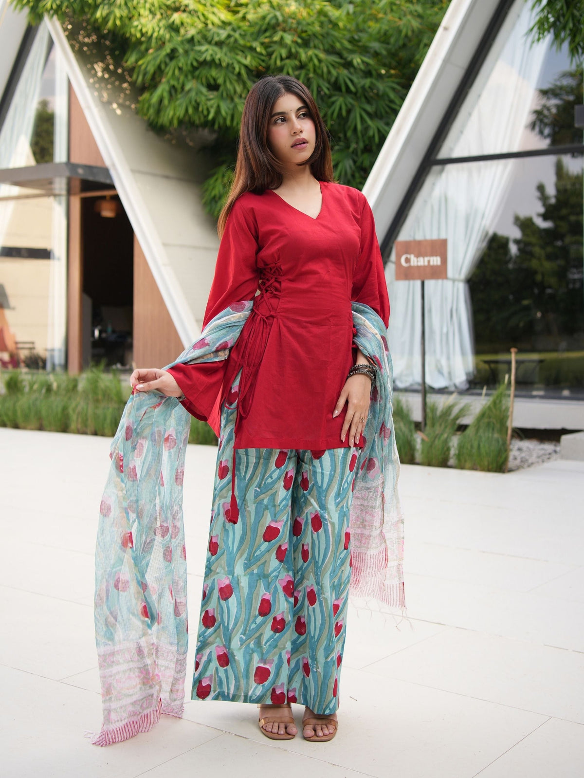 Shree Three Piece Straight Set