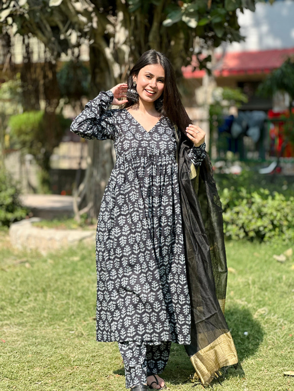 Veda three piece suit set
