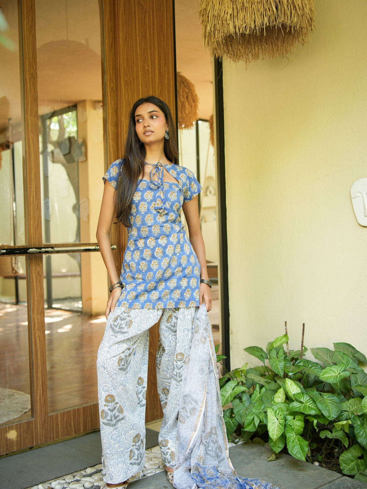 Tulsi Blue & White Three Piece Farshi Set