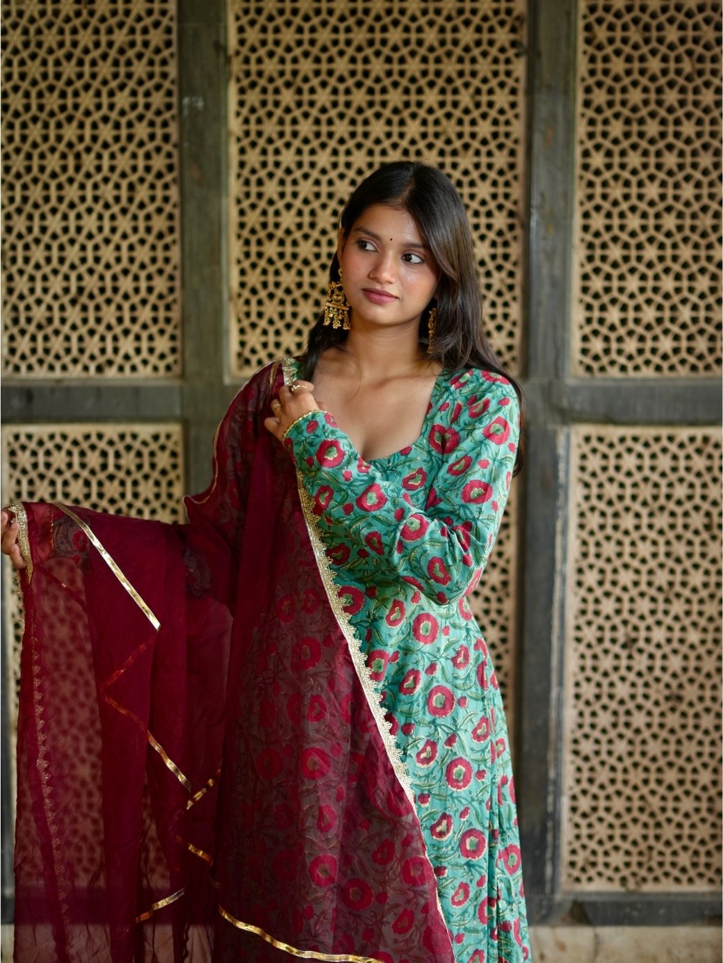 Naaz Green Set