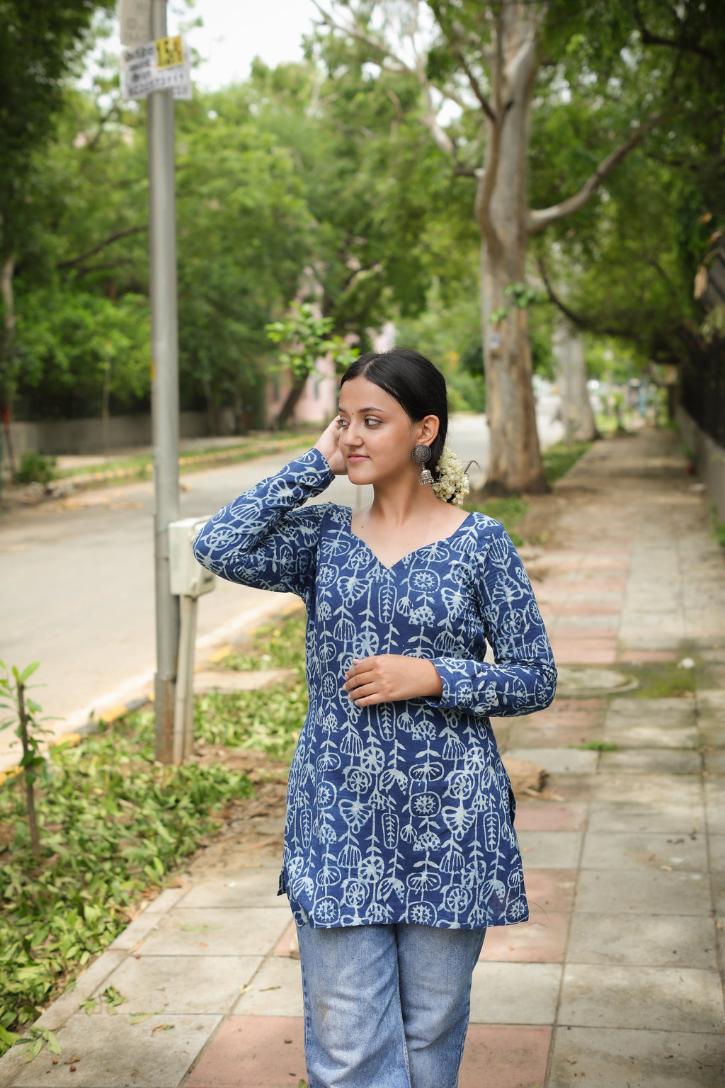 Baagrika Sweetheart Neck Blue Short kurti
