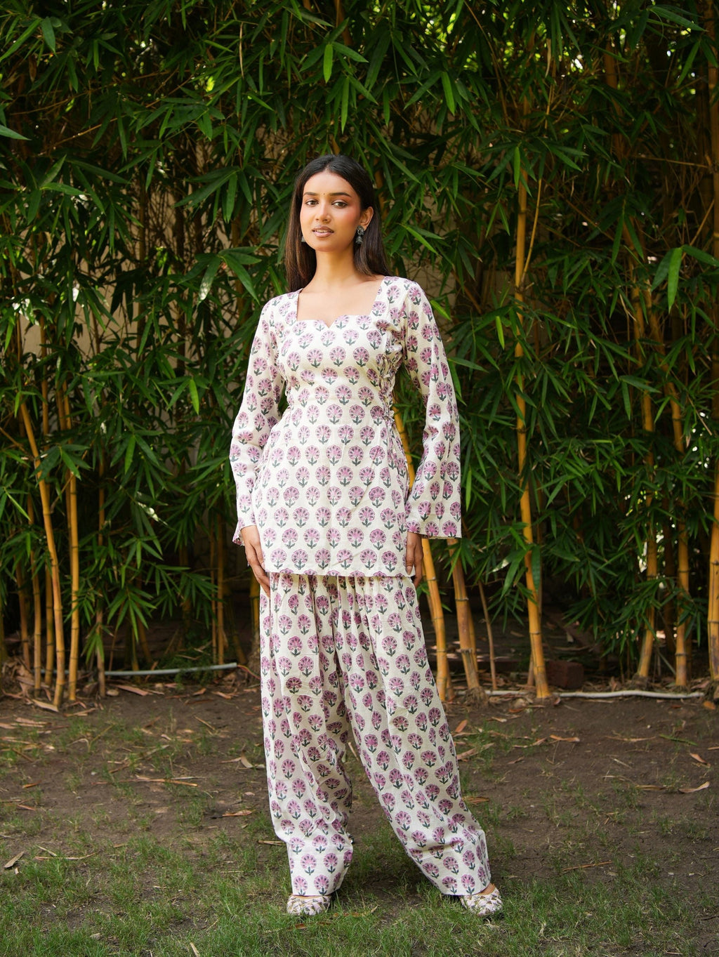 Jagmag White & Pink Two Piece Farshi Set