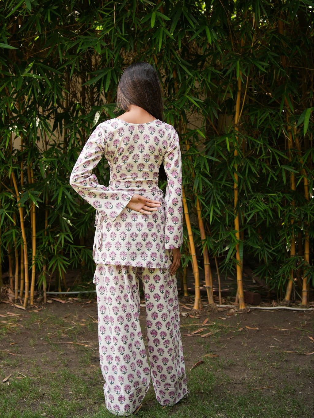 Jagmag White & Pink Two Piece Farshi Set