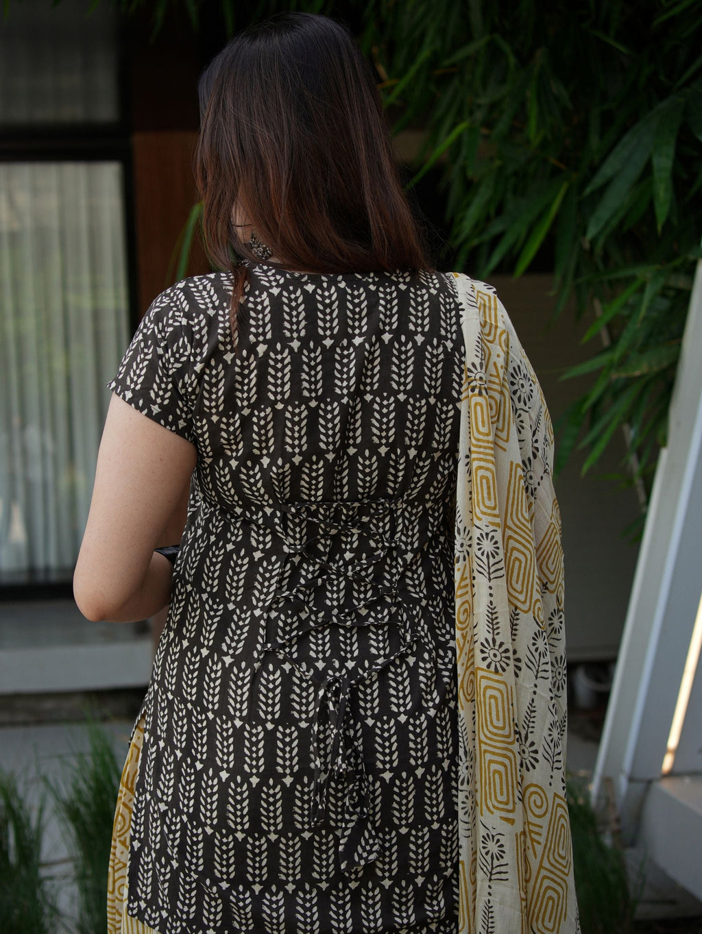 Mandana Black & Beige Three Piece Straight Set