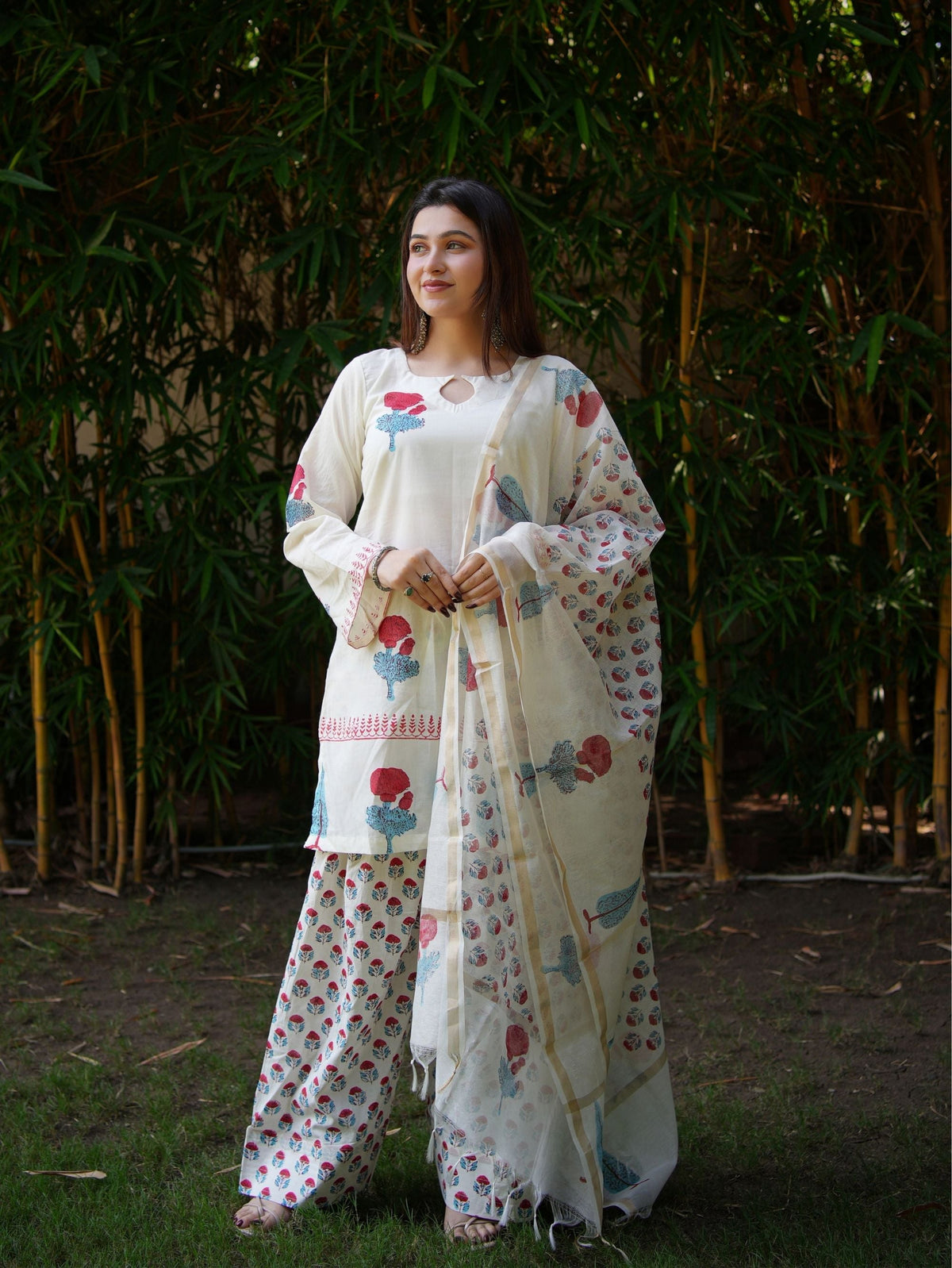 Roshni White, Red & Blue Three Piece Farshi Set