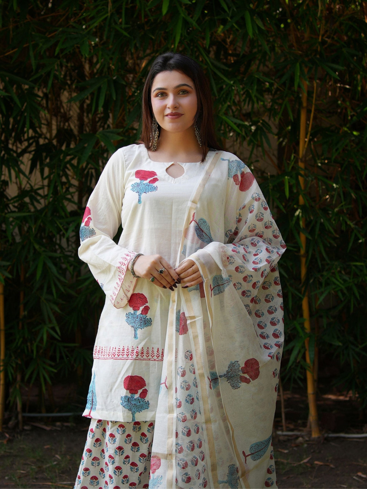 Roshni White, Red & Blue Three Piece Farshi Set