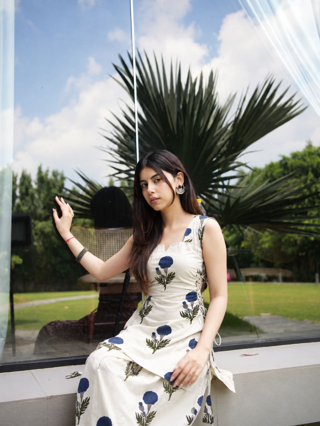 Hans White & Blue Two Piece Farshi Set