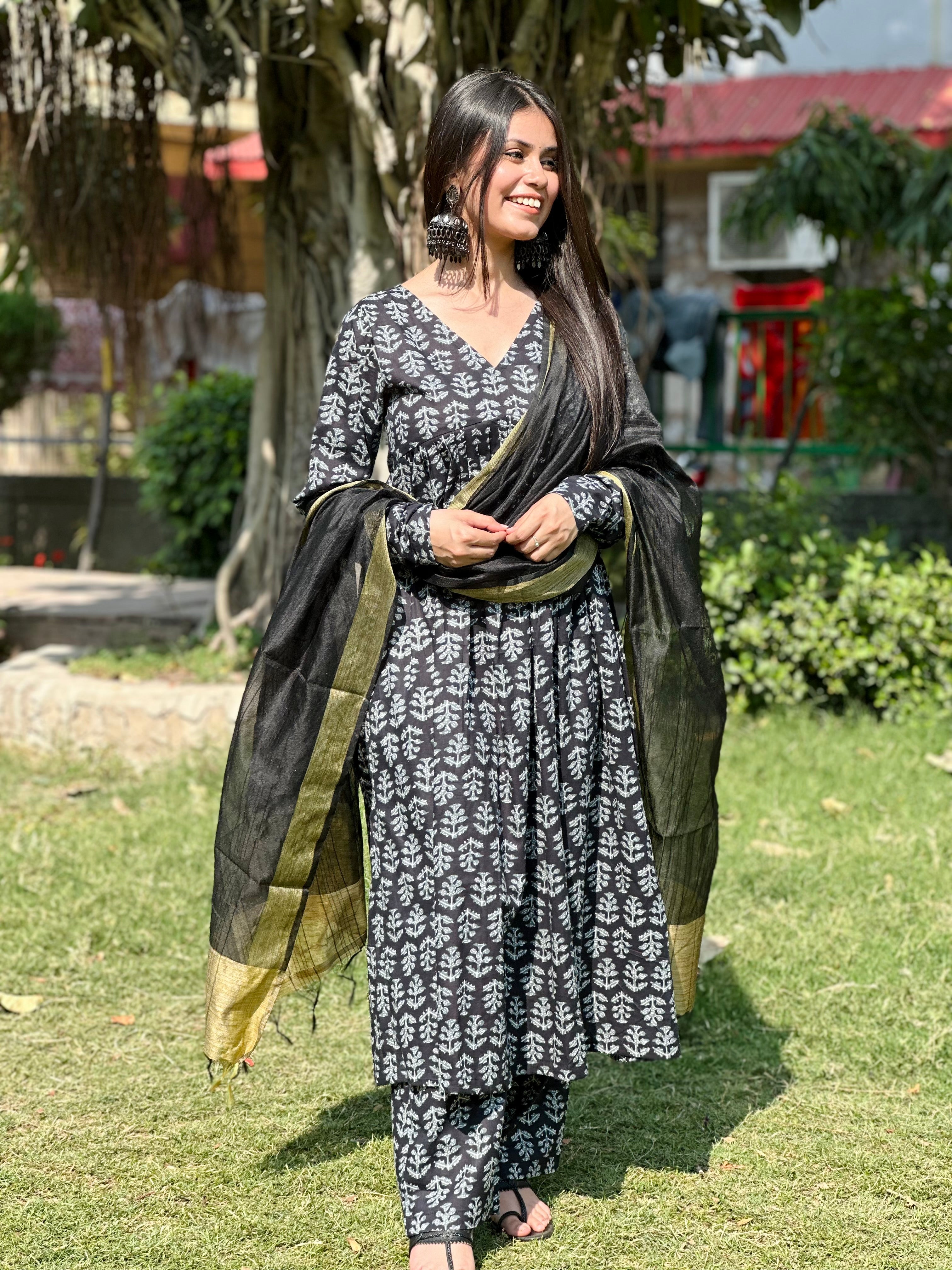 Veda three piece suit set