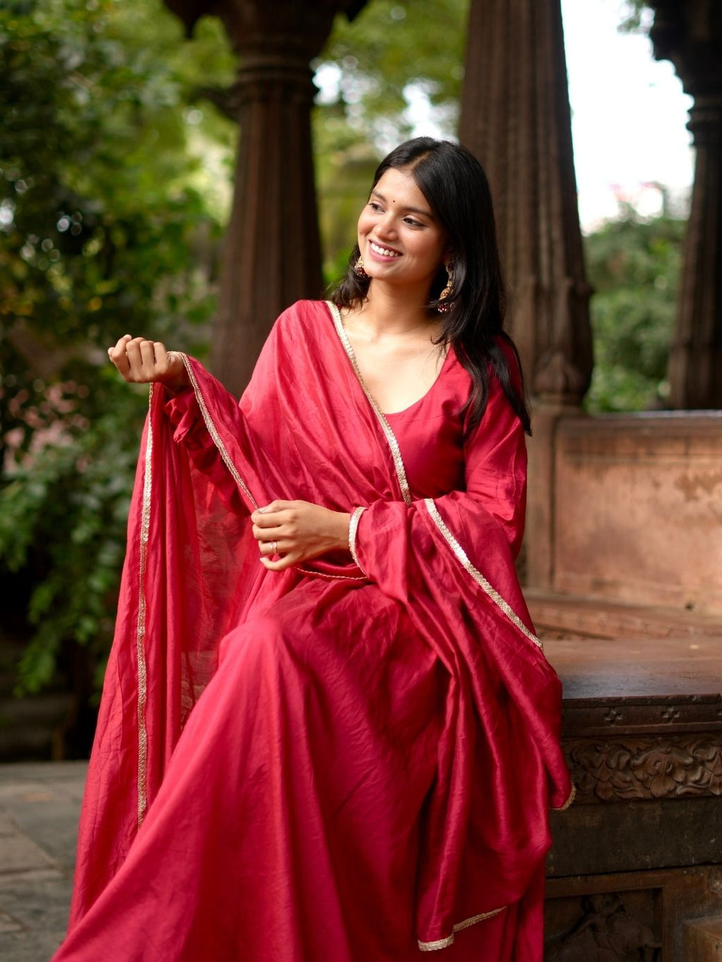 Roohani Red Set