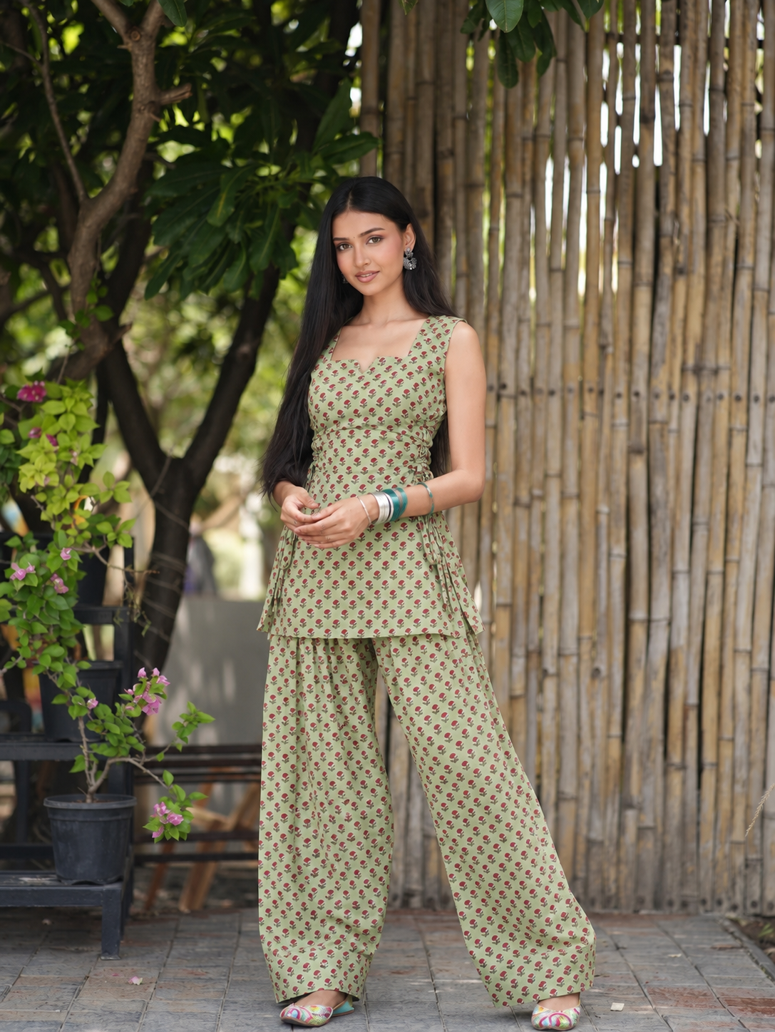 Pista Noor Two Piece Farshi Set